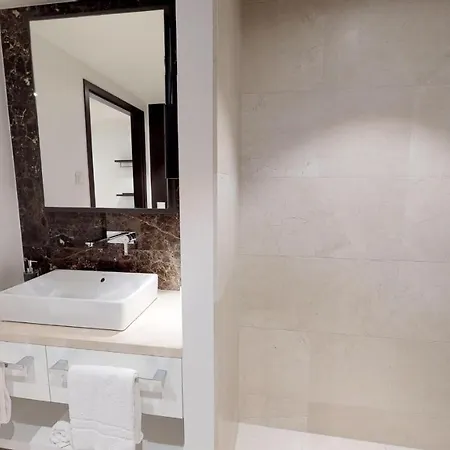 White Pearl 1.08 Lejlighed