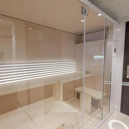 White Pearl 1.08 Lejlighed